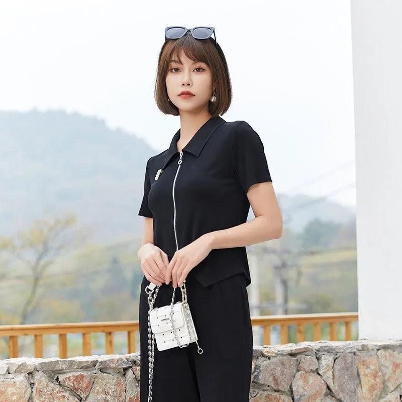 Black Knitted T-shirt With Zipper