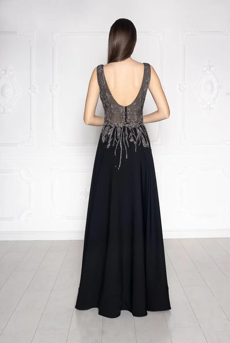 Black lace wedding dress with detachable train - In Stock