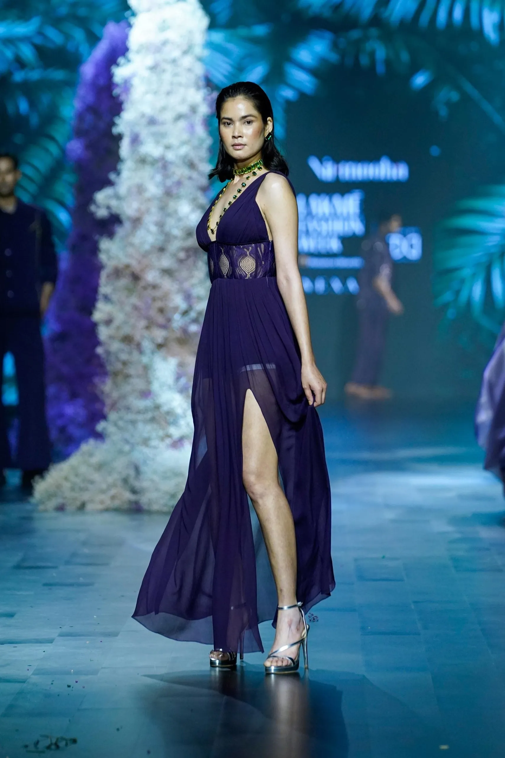 Chantielly Lace Corst Gown