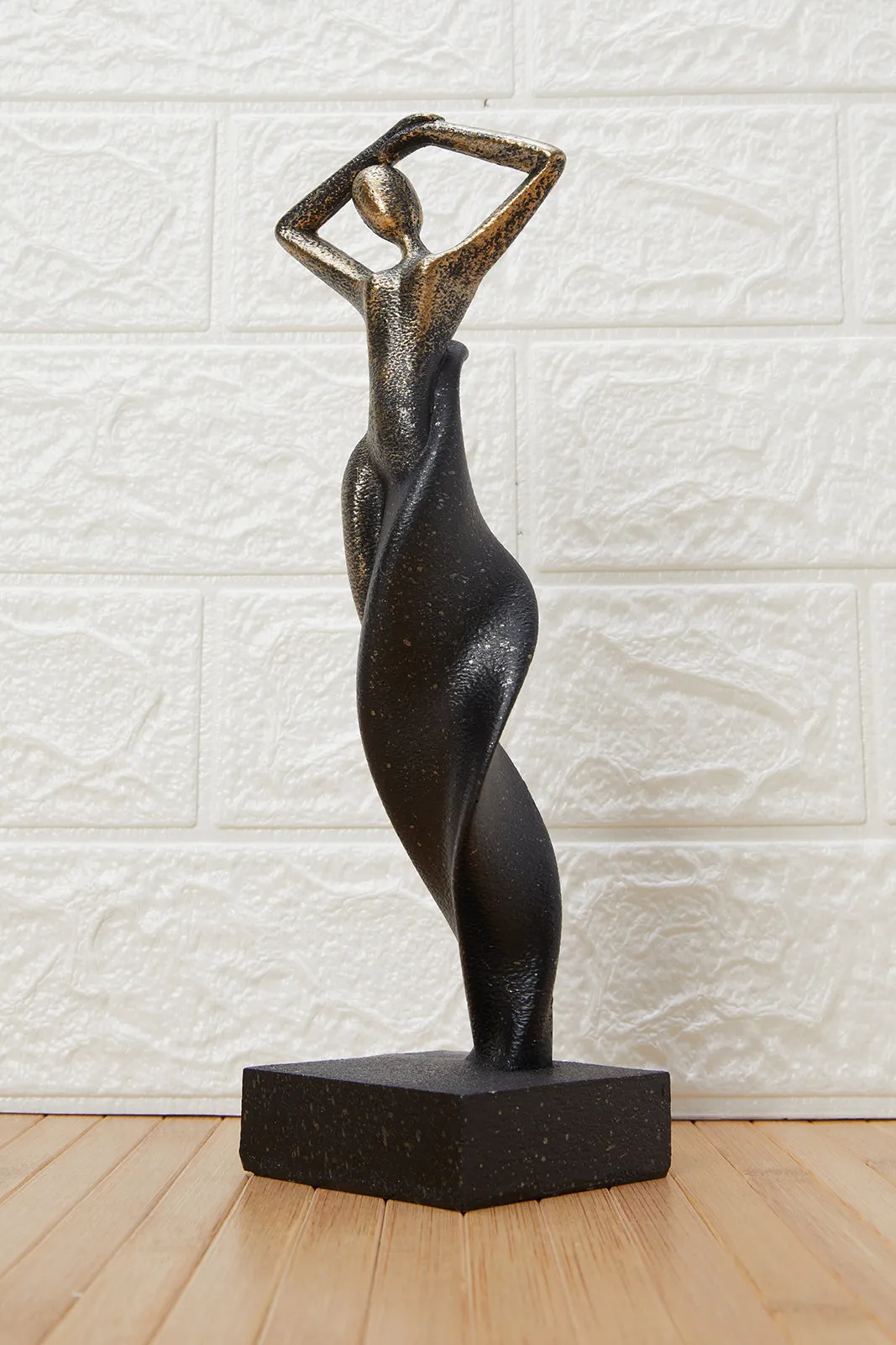 Silver Al Fresco Dancing Statue