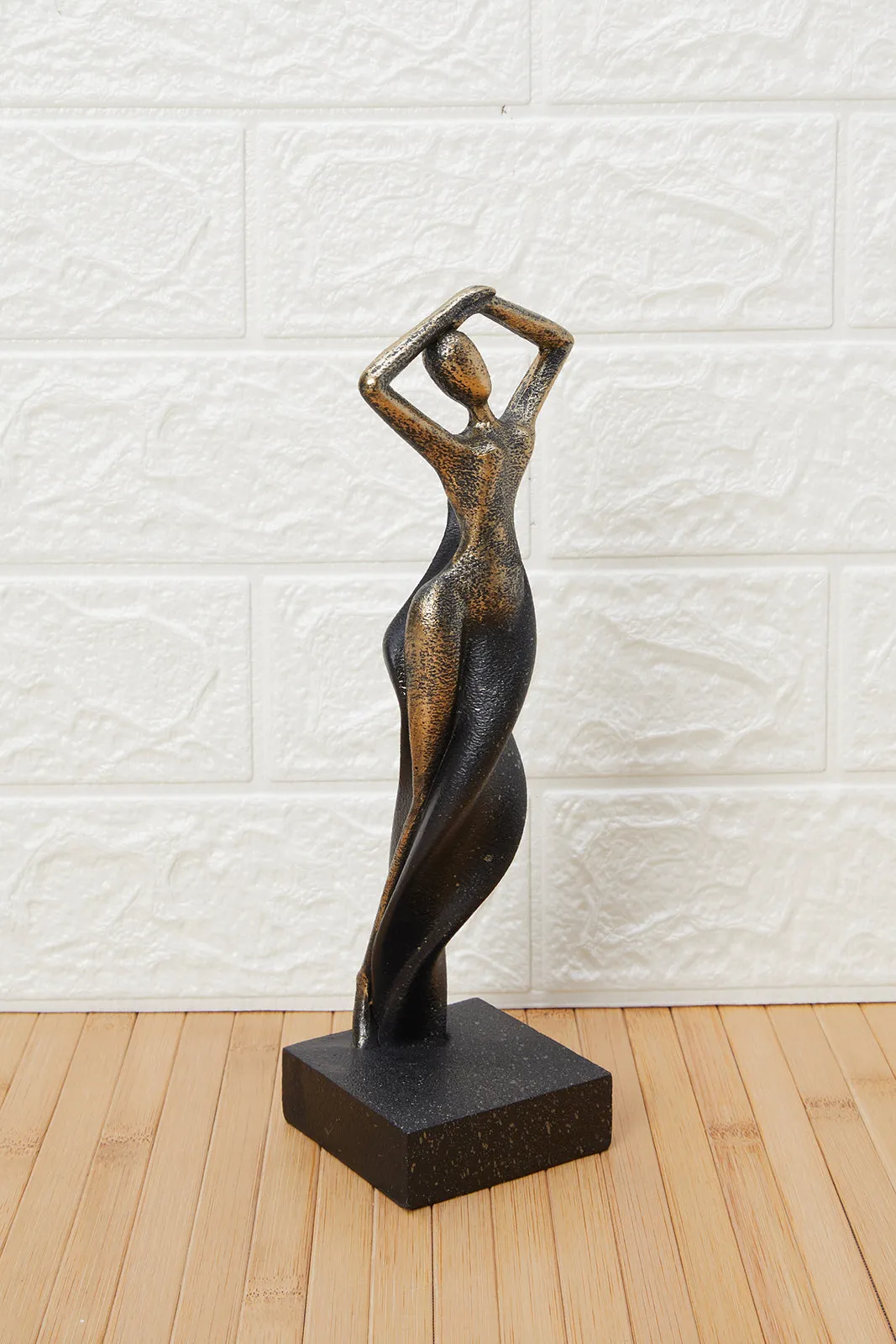 Silver Al Fresco Dancing Statue