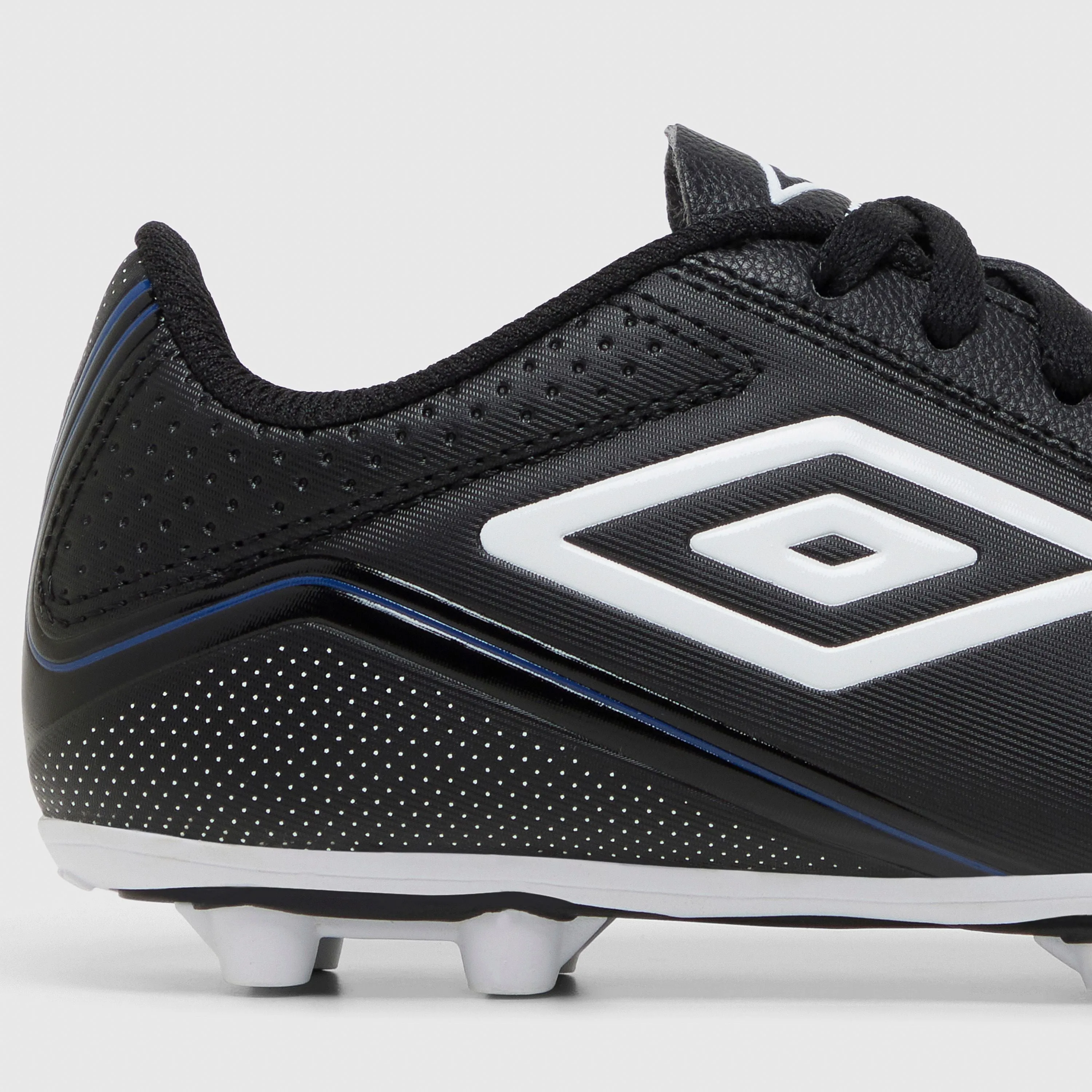 Umbro Classico XII Boots- Black/White- JUNIOR